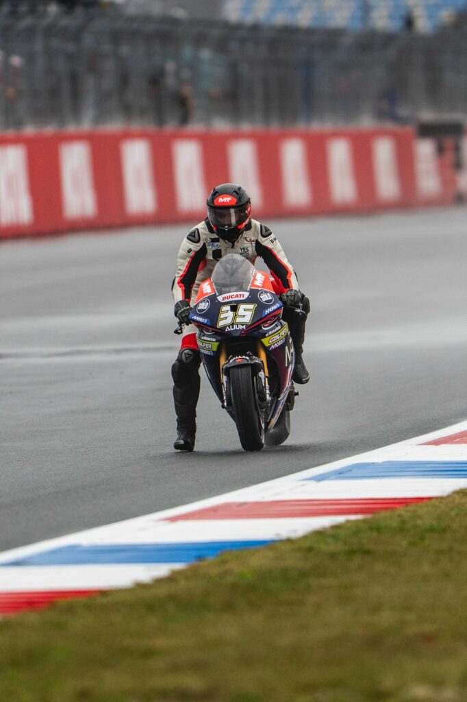 Diego Pérez Zuasti en su debut en MotoE durante el Gran Premio de los Países Bajos 2025