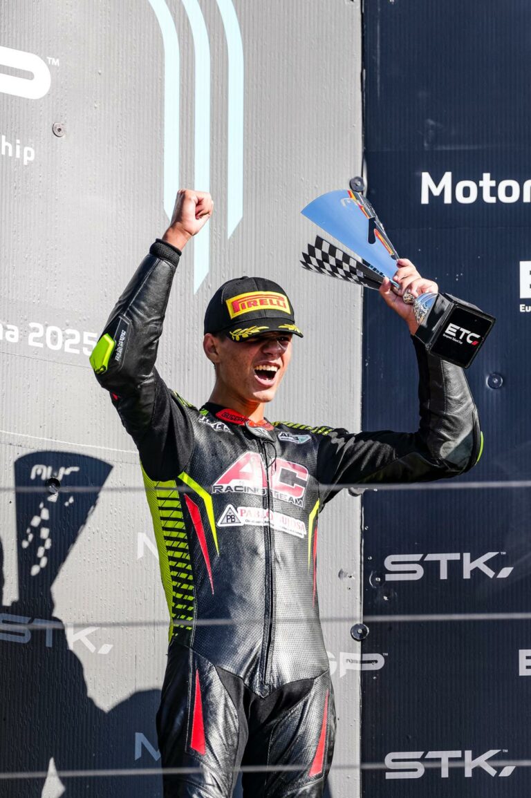 Fernando Bujosa en el podio de Misano, sumando dos nuevos resultados clave en la lucha por el título de la European Talent Cup 2025.