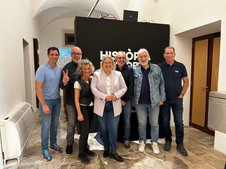Retos y oportunidades del motociclismo balear en la mesa redonda «La Moto a Mallorca, Avui»